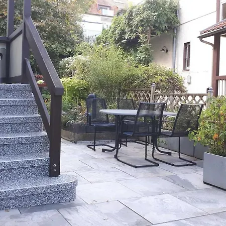 Im Dichterviertel 아파트 *