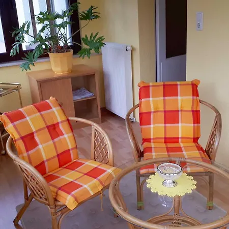 Im Dichterviertel شقة